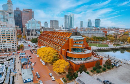 Waterfront Hotel | Boston Marriott Long Wharf