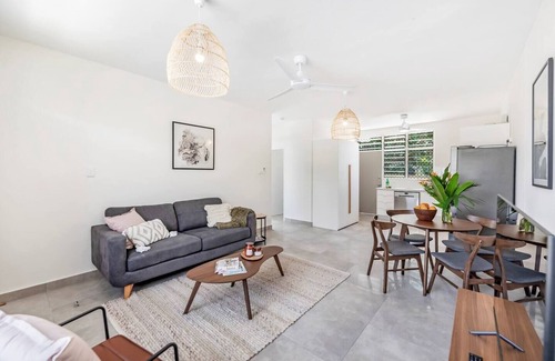 Rapid Creek Apartment | Botanica Bonita A Stylish Nightcliff Hideaway