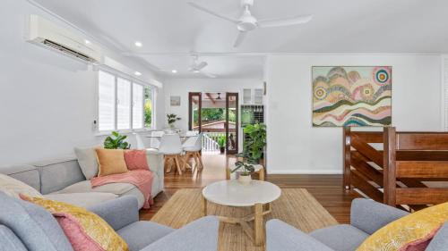 Edge Hill House | Botanica View Spacious Edge Hill Home with Pool and Views