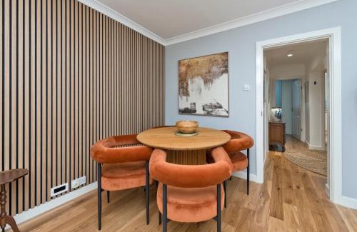 Kew Apartment | Botanical Bliss by UnderTheDoormat