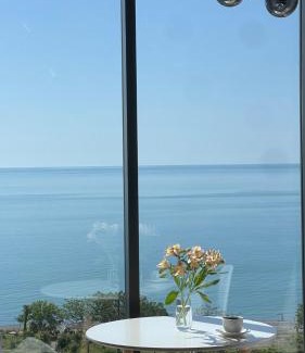 Mtsvane Kontskhi Apartment | botanical breeze