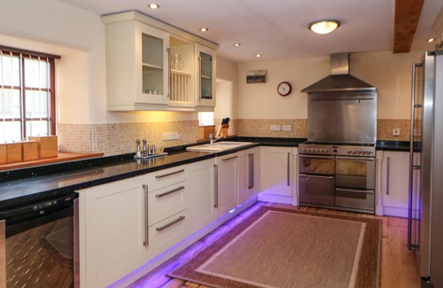 Cauldon Low Cottage | BOTTOMHOUSE BARN, pet friendly, luxury holiday cottage in Ipstones