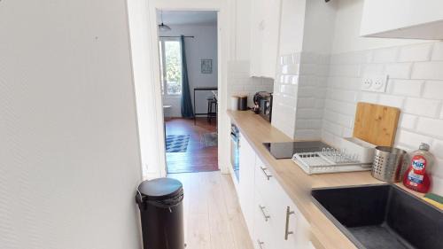 Anatole France Danton Apartment | Bougainville - T2 Comfort & Quiet & Train Station