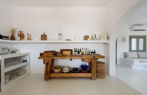 Antiparos House | Bougainvillea House Antiparos - Private Pool Villa