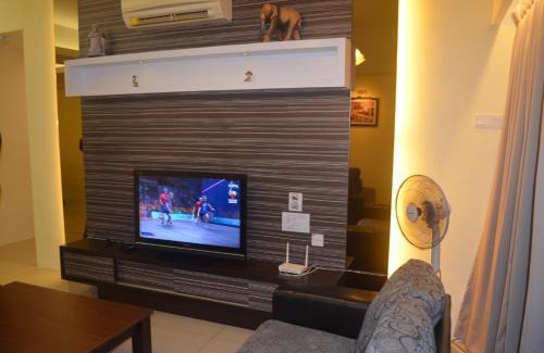 Taman Istana Apartment | Bougainvillea KintaRiverfront