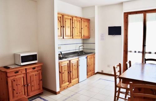 Lido Apartment | Bougainvillea two-bedroom apartment 6 beds on the waterfront