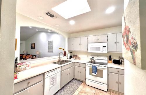 Navarre House | Boujee Beach Bungalow Luxury 3 bed 2bath just walk to the beach