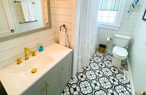 Swansboro House | Boujee Boro, newly remodeled and furnished cottage, walking distance to downtown