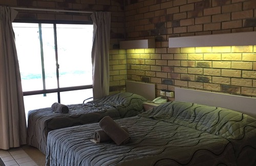 Winton Hotel | Boulder Opal Motor Inn