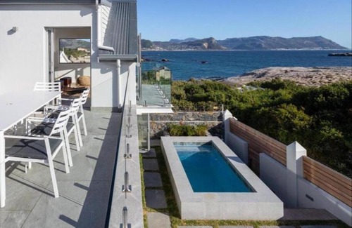 Simon's Town Villa | Boulders Beach Villa