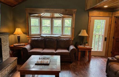 Speedwell House | Boulderwoods Cabin