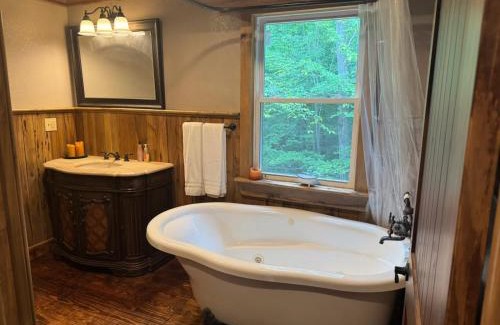 Speedwell House | Boulderwoods Cabin