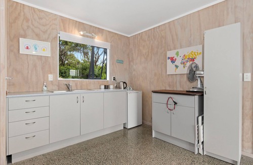 Langs Beach House | Boulevard Beauty - Langs Beach Holiday Home