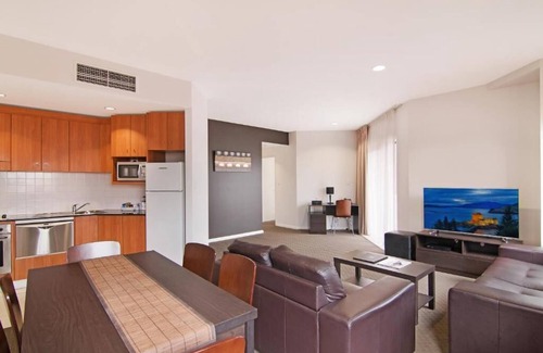 Hamilton Apartment | Boulevard on Beaumont