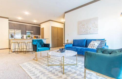 Middletown Apartment | Boulevard Stays Charming 2BR Retreat Pool Parking Gym