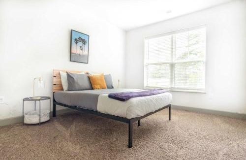 Buechel Apartment | Boulevard Stays Stylish 3BR Getaway Pool Gym Access & Free Parking