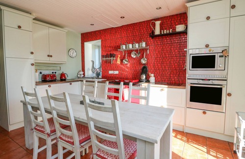 Morar Cottage | BOURBLACH, family friendly, character holiday cottage in Mallaig