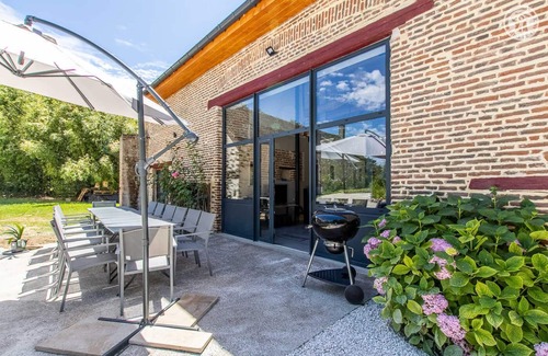 Charette House | Bourgogne Détente - "Loft de Varennes"