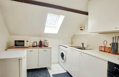 Quartier de la Maison-Blanche Apartment | Bourgon flat