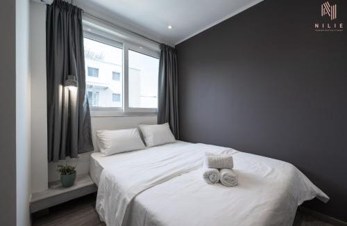 Vardaris Apartment | Bourn, Nilie Hospitality MGMT