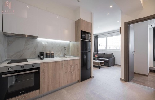 Vardaris Apartment | Bourn, Nilie Hospitality MGMT
