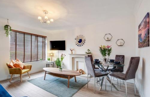 South Ruislip Apartment | Bourne Court Attractive 1 bedroom Apt by MDPS