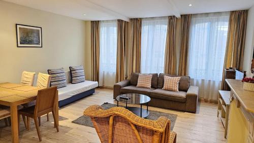 Lower Town Apartment | Bourse Grand Place