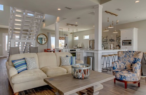 Dauphin Island House | Bout Time - Waterfront, Perfect 5 Bedroom 4.5 Bath, Sleep 16, Pool, Dog Friendly