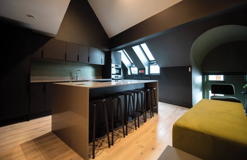 Manchester City Centre Apartment | Boutique 2BR Duplex Penthouse in Manchester’s Northern Quarter