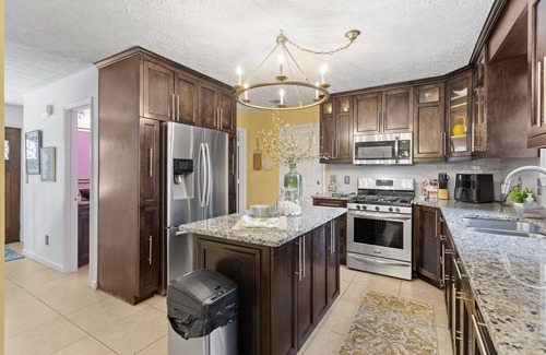 Duluth House | ✨Boutique 4BR Retreat in Duluth 🏡✨Sleeps 8✨25 min to ATL