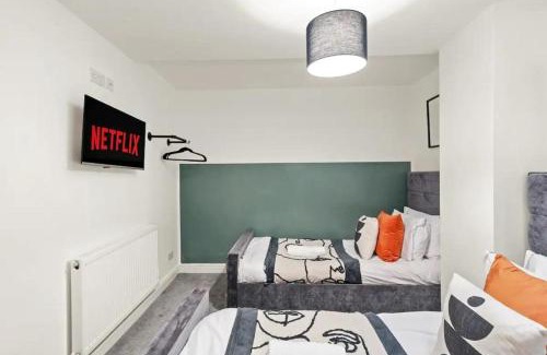Staple Hill Apartment | Boutique Abode in Bristol - Garden