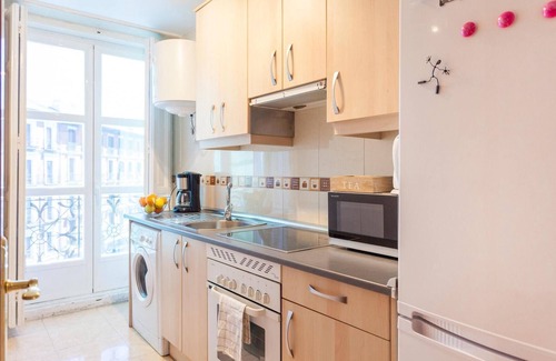 Centro Apartment | Boutique Apartment in the Heart of Madrid w/Full Kitchen, Balcony, & WiFi