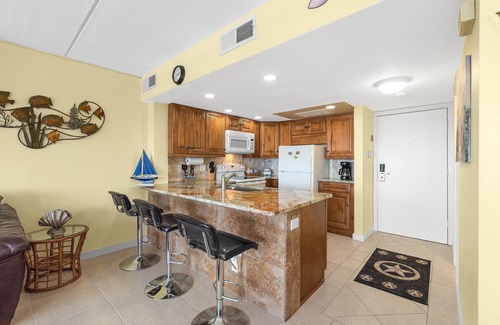 Port Aransas Condo | Boutique Beachfront Resort Condominium with Beach Boardwalk | Casa Condo 306
