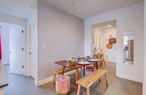 Wynwood Art District House | Boutique Compound BLDG - 7BR/12BA in Wynwood!