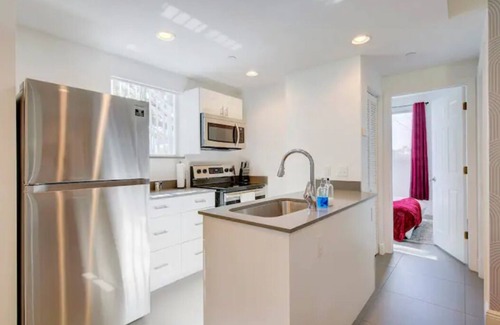 Wynwood Art District House | Boutique Compound BLDG - 7BR/12BA in Wynwood!