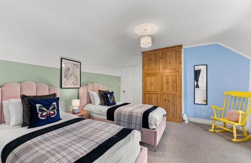 Winster Villa | Boutique Cottage of The Peak District - Great Views