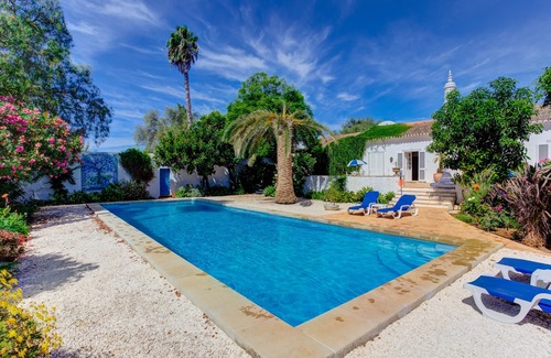 Lagos Villa | Boutique Farmhouse very Large Heated Private Pool 4 bedrooms 4 bathrooms