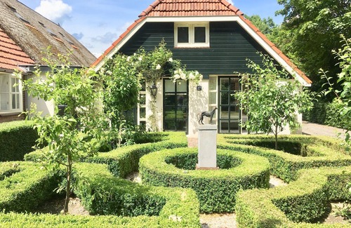 Nieuwleusen House | Boutique Holiday Home in Nieuwleusen near the Forest