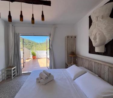 Sant Josep de sa Talaia Hotel | Boutique Hostal La Curandera de Salinas