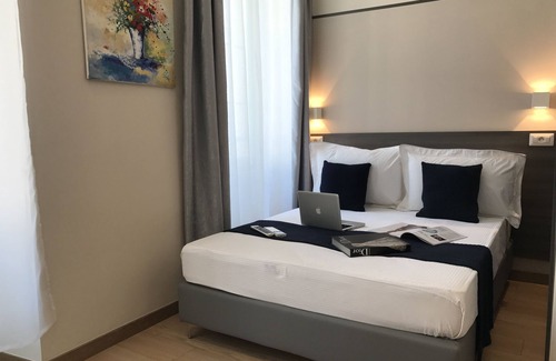 Jean-Medecin Hotel | Boutique Hotel Neptune Nice