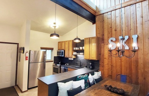 Winter Park Condo | Boutique hotel style in a family-friendly 2-bed condo, free shuttles to Resort
