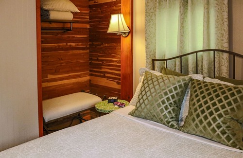 Logan House | Boutique Inn/Hotel