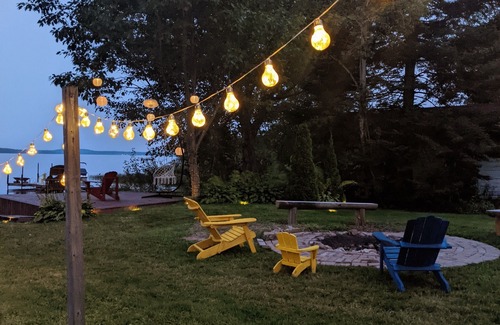 Sundridge House | Boutique Muskoka Oasis. ★Waterfront★Firepit★Hottub