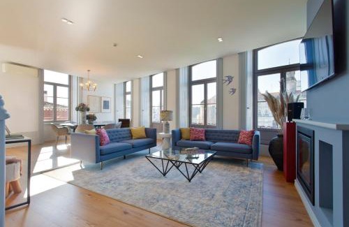 Sao Nicolau Apartment | BOUTiQUE Rentals- THE MiRaDOURO Ribeira Apartment
