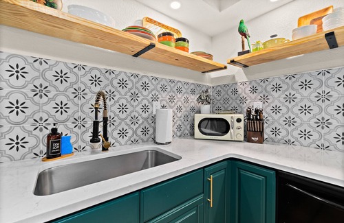 Indian Harbour Beach Apartment | Boutique style Apt/Walk to Beach/Pet friendly