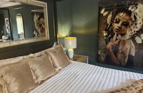 Shrewsbury House | Boutique Shrewsbury Rooms