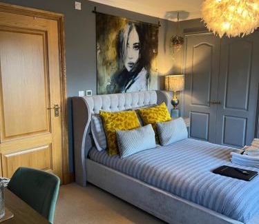 Shrewsbury House | Boutique Shrewsbury Rooms