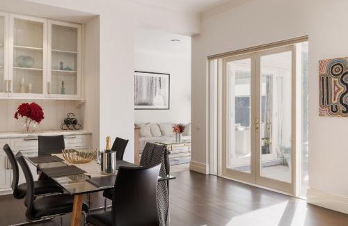 South Yarra House | Boutique Stays - Wisteria House