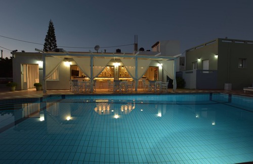 Malia Apartment | Boutique Studio for 2 pers With pool (103)