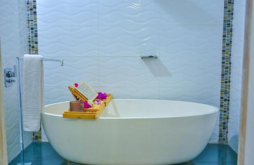 Trou d'Eau Douce House | Boutique Villa on the Rocks with Stunning Sea Views, Infinity Pool & Private Sea